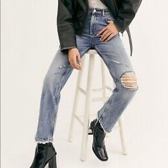 New Free People women’s High Rise straight leg distresses jeans size 26 - Picture 2 of 11